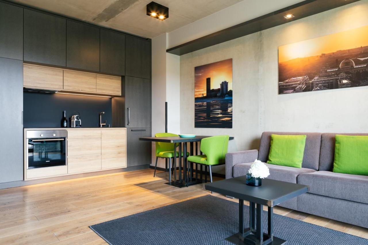 One-Bedroom Apartment with Garden View,926414308:JPEG