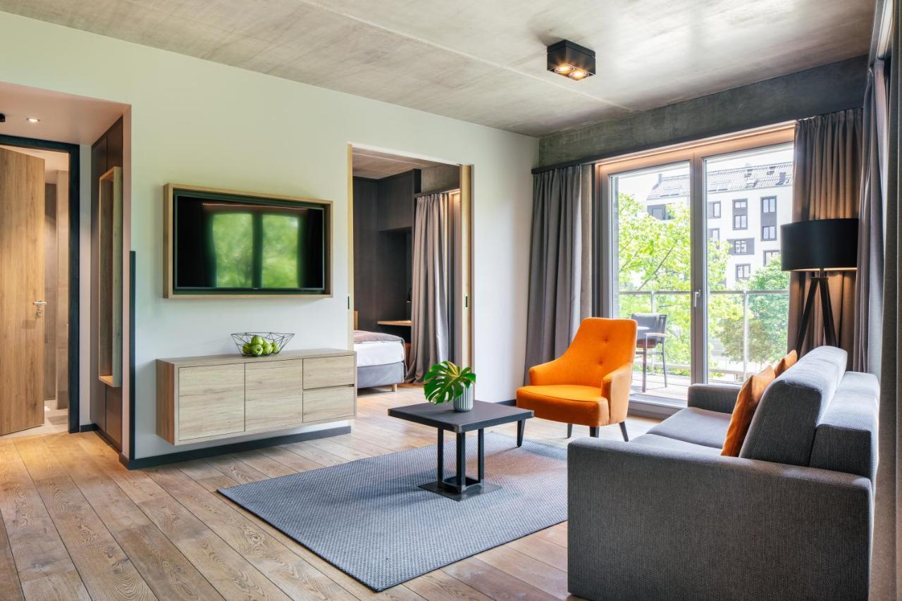 One Bedroom Apartment with panoramic view,926420803:JPEG